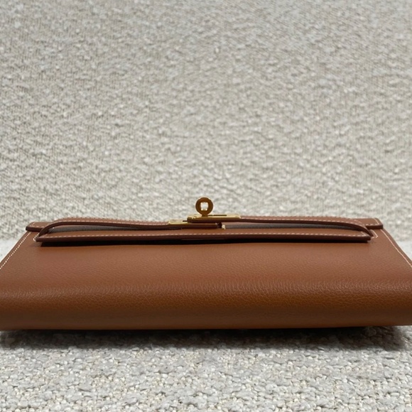 Authentic Pre-Owned Hermes Kelly To Go Gold Evercolor Gold Hardware - Picture 7 of 16